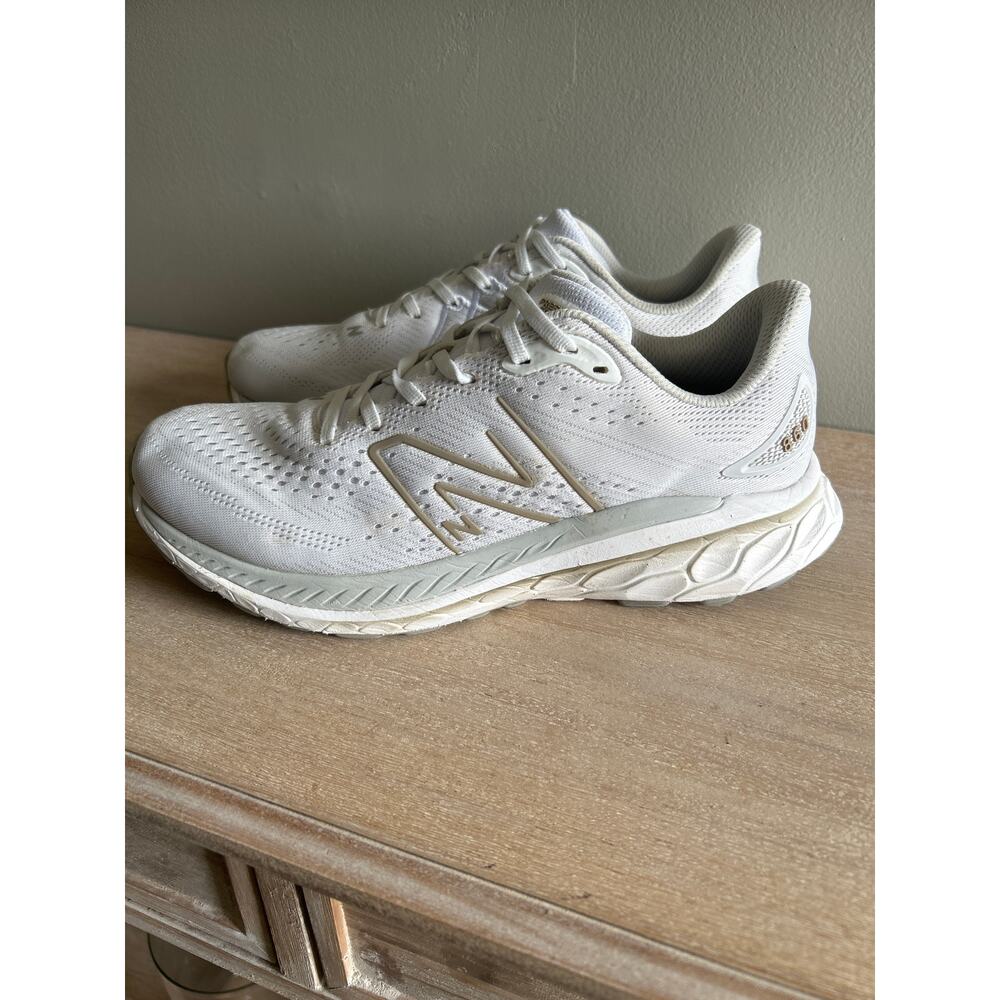 New balance fresh foam comfort, sneakers size men’s 9/women’s 10.5